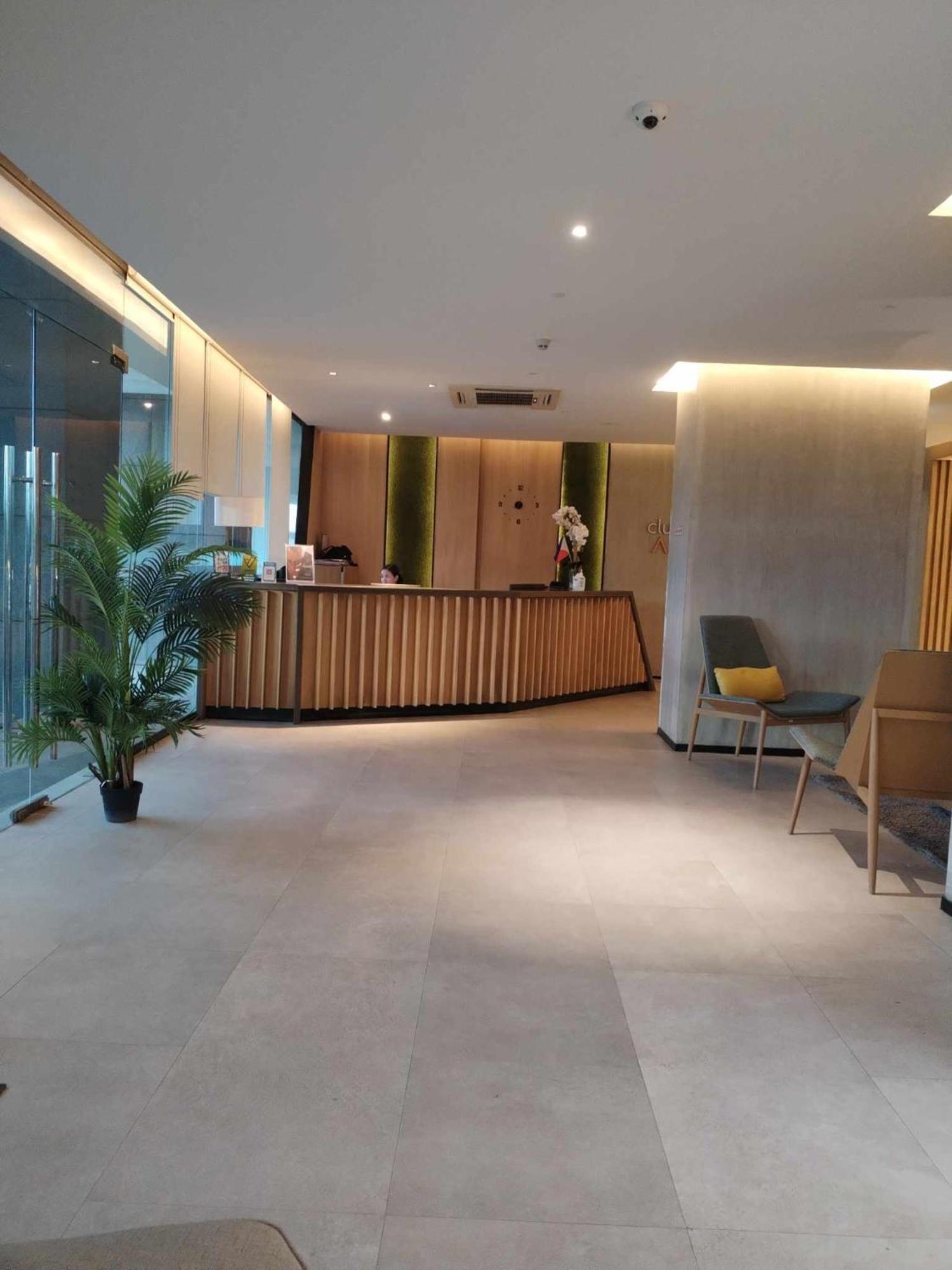 Aeontower Suites&Hotel By Cmc Davao Stadt Exterior foto